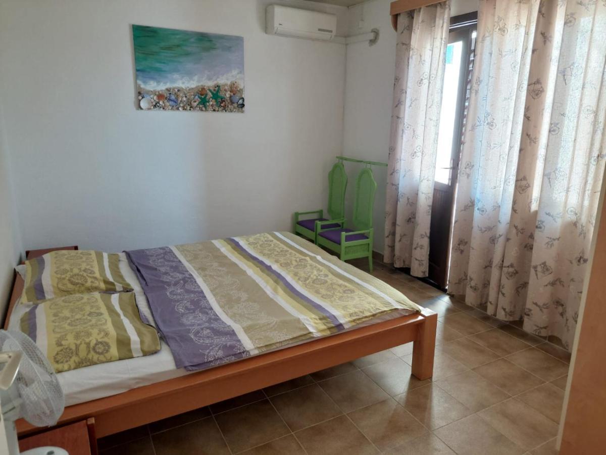 Apartment Galeb Lukovo Sugarje Exterior photo